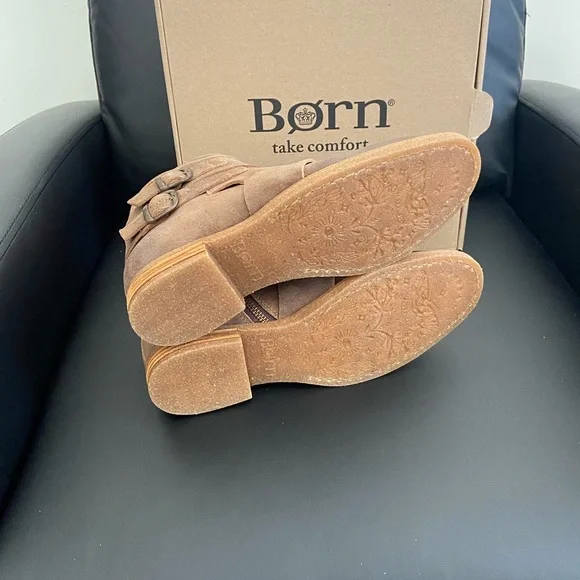 NEW Born Distressed Taupe Leather Ankle Booties Boots Brown Tan Women’s 8 M NIB - Picture 8 of 13